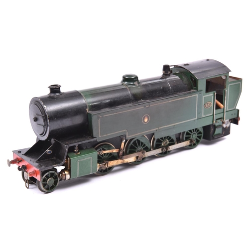 26 - A live steam coarse scale O gauge locomotive. Spirit fired 2 cylinder tinplate model of a Great Cent... 