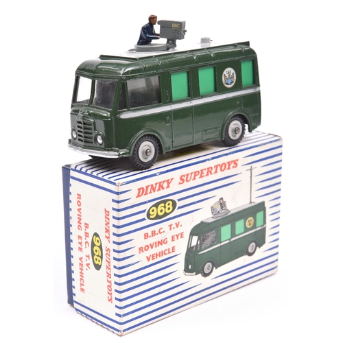 452 - Dinky Supertoys BBC TV Roving Eye Vehicle (968). In dark green and grey with cameraman and plastic a... 