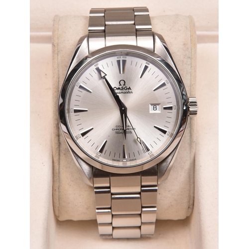 14 - An Omega Seamaster Aqua Terra Automatic Chronometer watch with automatic self winding mechanism. Wit... 