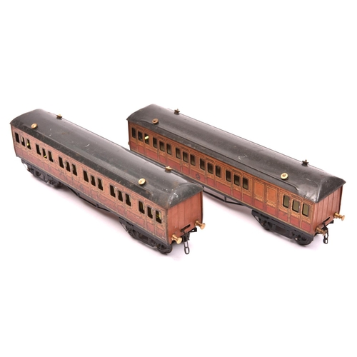 74 - 2x Hornby Series O gauge Metropolitan suburban coaches with brass buffers and drop-link couplings in... 