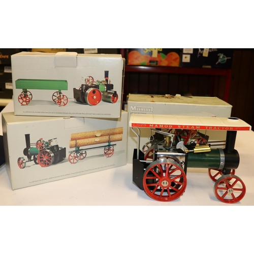 254 - Mamod Steam Tractor TE1a. An unused example in green, white, red and black livery, boxed with all ac... 