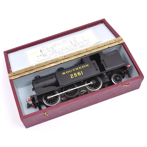 207 - An O gauge electric tinplate Southern Railway 0-6-2T locomotive, 2561. Based on a Class N2 tank loco... 