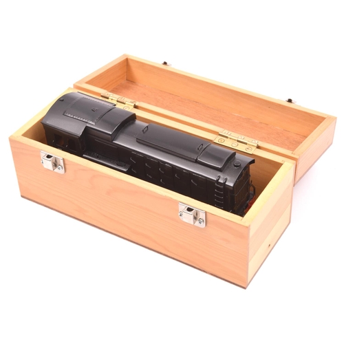 208 - An O gauge modern tinplate hand/kitbuilt Southern Railway Class D3/12 0-6-0 diesel shunter, 2, in un... 