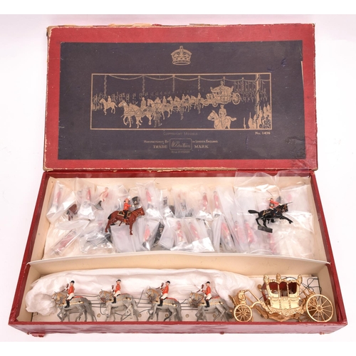 289 - Britains Coronation Procession display set No.1476 (1937 version). Comprising; Coronation coach, 8x ... 