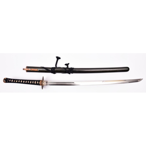 271 - A good quality modern katana with  mocktortoiseshell mounting, and tempered grooved unsigned blade, ... 