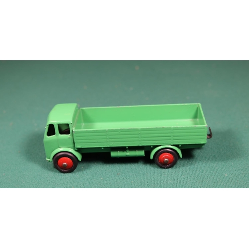 379 - A scarce Dinky Leyland Forward Control Lorry (420). An example in mid green with red wheels with bla... 