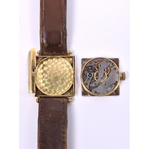 8 - 2x silver pocket watches and 3x early/mid 20th Century wrist watches, including a gold cased watch. ... 