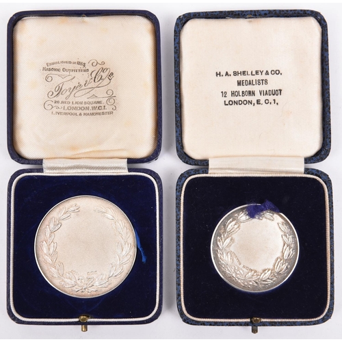 193 - An RAF Small Arms Association silver medallion, in its fitted case of issue, HM date 1938, 44mm diam... 