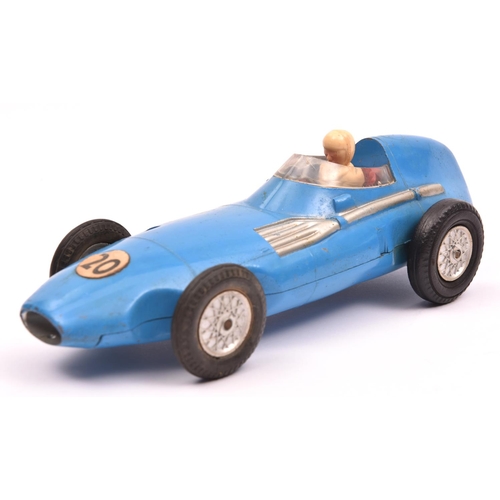 325 - A large late 1950's Mettoy die-cast Vanwall single seat racing car. Approximately 1:24 scale, a more... 