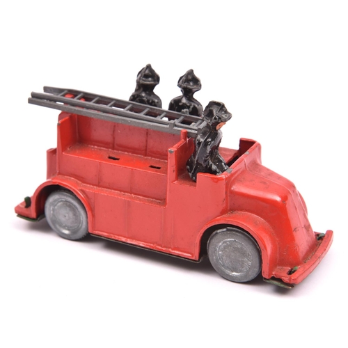 375 - Vintage Betal toys by J&H Glasman, extremley rare diecast clockwork fire engine, has tinplate base a... 