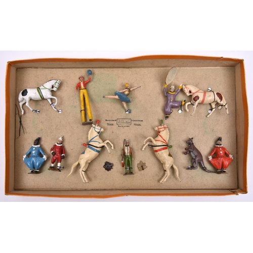 401 - A rare Britain's Mammoth Circus set No.1443. Comprising 4 horses- 2 trotting and 2 prancing, lady to... 