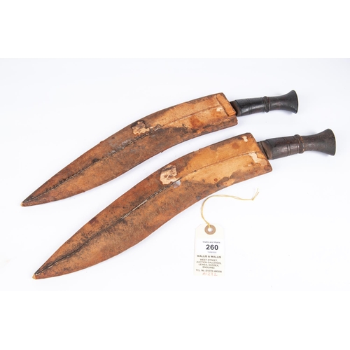 260 - A WWI period military style kukri, blade 12