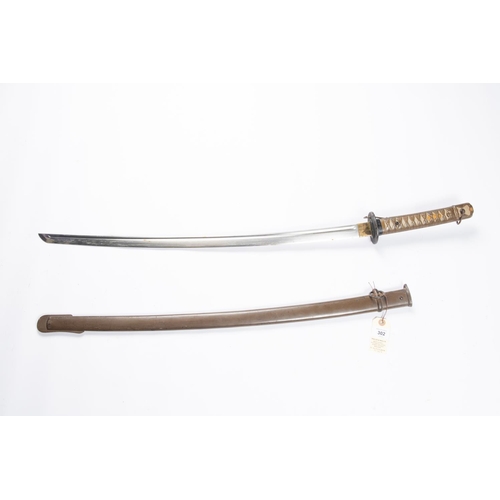 302 - A WWII Japanese NCO's sword, arsenal blade 27½