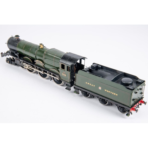 195 - An OO gauge brass GWR King Class 4-6-0 tender locomotive. Superbly finished as King John 6026, in li... 