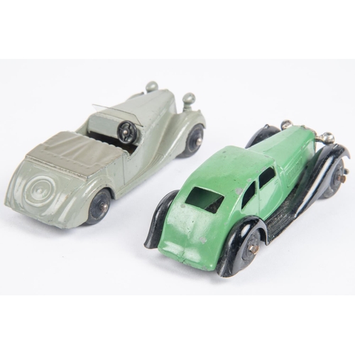 427 - 2x Dinky Toys. Rover (36d) in green. Sunbeam-Talbot (38b) in light grey with dark grey tonneau. VGC,... 