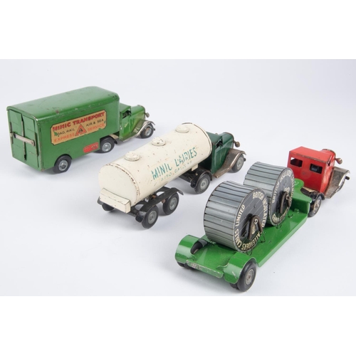 482 - 3 Tri-ang Minic articulated standard cab clockwork vehicles. Pantechnicon (30M), green tractor unit,... 