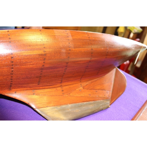 268 - A fine plank on frame wooden model of a 19ft Windermere Class Yacht, this example is of 'Windward II... 