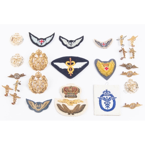 289 - A selection of pre-post 1953 RAF Medical insignia inc collar badges, DB & Medical, wings, Nurse offi... 