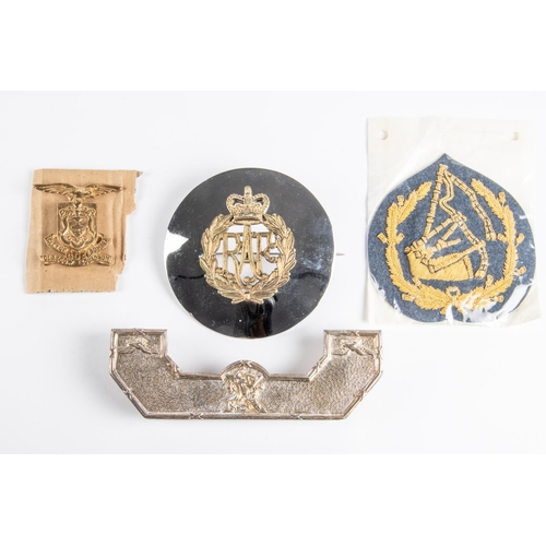 294 - RAF Piper's plaid brooch, chrome plated with brass badge; RAF Piper's sporran cantle, cast 602 Sqn P... 