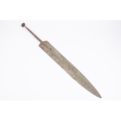 31 - What the vendor believes to be a Roman short sword or ceremonial dagger, blade 16