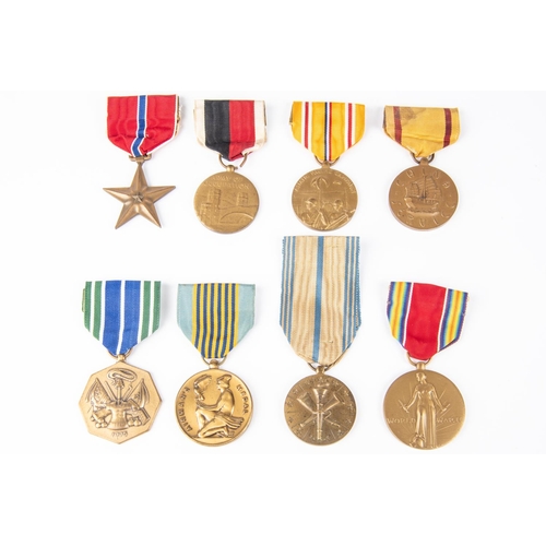 72 - USA modern issue medals (8): Bronze star, Army of Occupation 1945; Asiatic-Pacific Campaign; US Navy... 