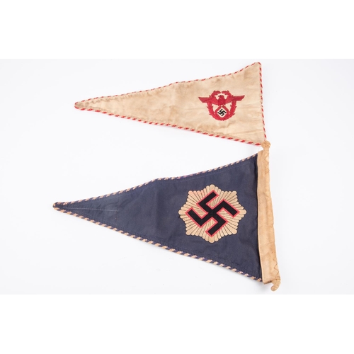 90 - A good quality Third Reich car pennant of the R.L.B., woven swastika and star motif, braid edging; a... 