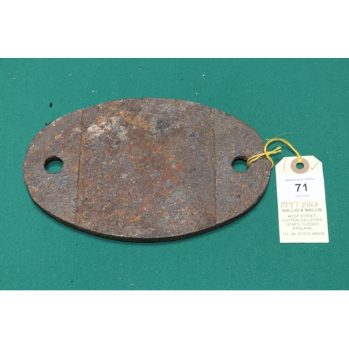 57 - Locomotive shedplate 70B Feltham 1950-1970. Cast iron plate in quite good condition, paint stripped.... 