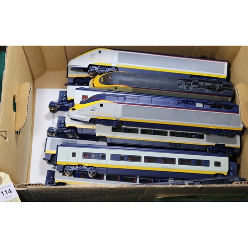 114 - 12x OO/HO gauge Eurostar cars, mainly by Hornby (some Jouef). Including; 2x powered driving cars wit... 