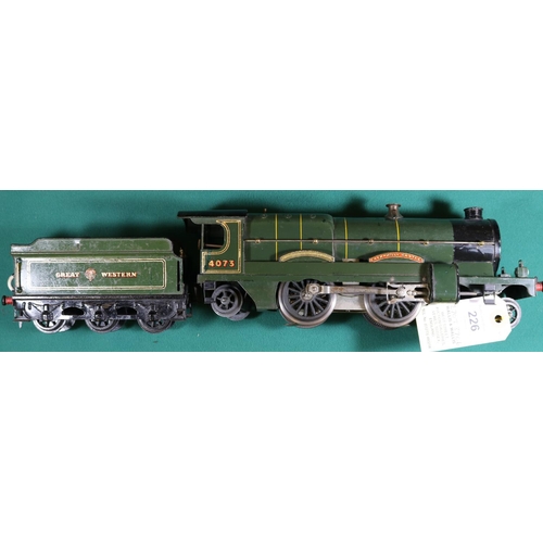 226 - A Hornby Series O gauge electric No.3 4-4-2 tender locomotive for 3-rail running. In GWR lined green... 