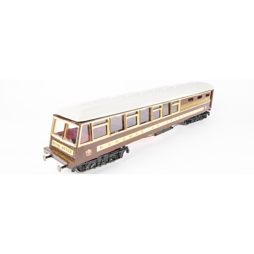 244 - A Gauge One Pullman EMU 3-car set. Comprising a Brighton Belle driving car with powered front bogie,... 