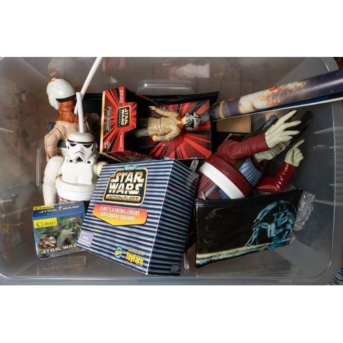 367 - 60+ Star Wars collectables from Episode One onwards. Including; Action Collection Yoda figure. Elect... 