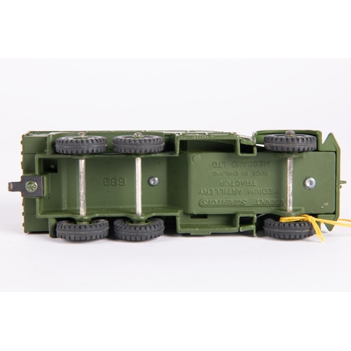 555 - 2x Dinky Supertoys Military vehicles. Recovery Tractor (661). Medium Artillery Tractor (689). Both b... 