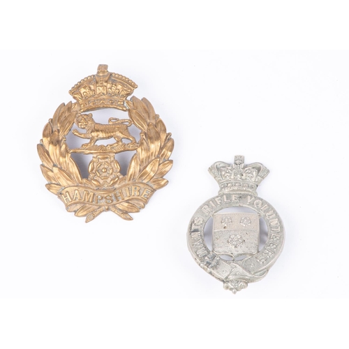 337 - A Victorian WM glengarry badge of the Hants Rifle Volunteers; and a post 1881 Victorian brass glenga... 