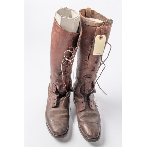 422 - A pair of WWI British Army officer's trench boots, brown leather, fully lace able fronts. GC £60-80