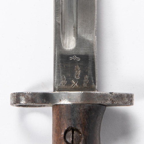 449 - A 1907 patt SMLE Bayonet, in its black leather scabbard; a Georgian band sword with cast brass lion ... 