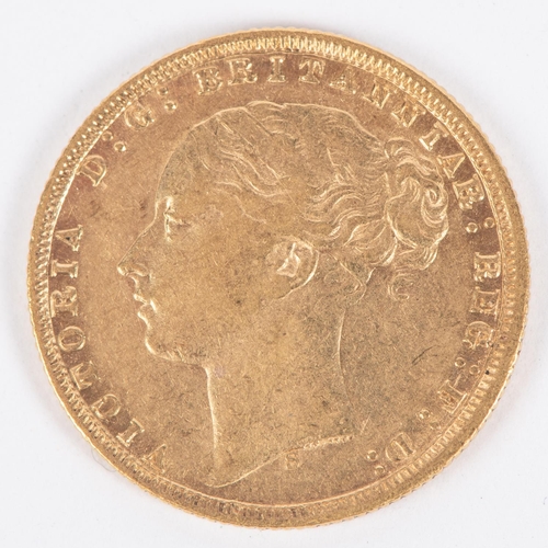 94 - Victoria AV Young Head Sovereign, 1876, St George type, Sydney Mint. NVF £300-330