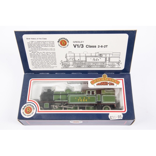 100 - 3x Bachmann OO gauge railway locomotives. An LNER Class V1/3 2-6-2T, 7684, in lined green livery (31... 