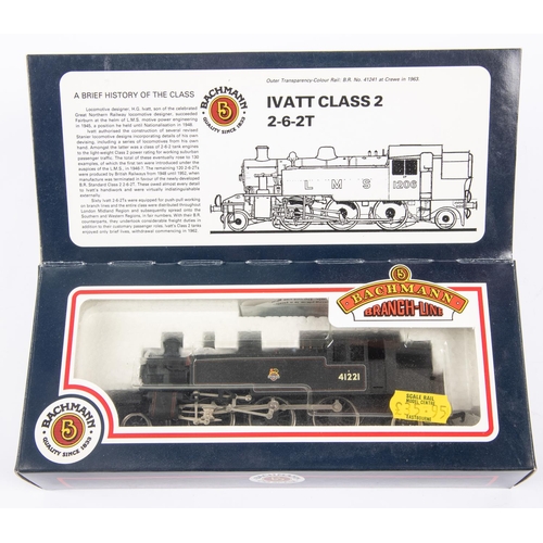 100 - 3x Bachmann OO gauge railway locomotives. An LNER Class V1/3 2-6-2T, 7684, in lined green livery (31... 