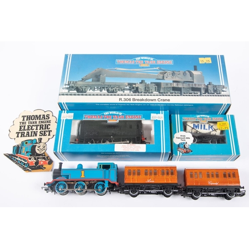 102 - A Bachmann Branchline OO gauge railway Class 411 4-car Southern Railway EMU set (31-426). In dark gr... 