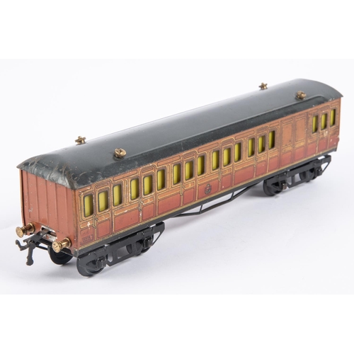 122 - 2x A Hornby Series O gauge Metropolitan Railway bogie coaches in teak livery with brass buffers. A F... 