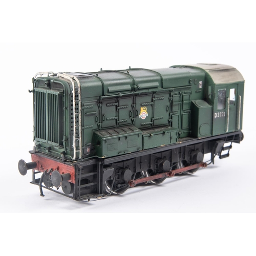 130 - An O gauge BR Class 08 0-6-0 diesel locomotive, D3721, in dark green livery by Bachmann Brassworks/S... 