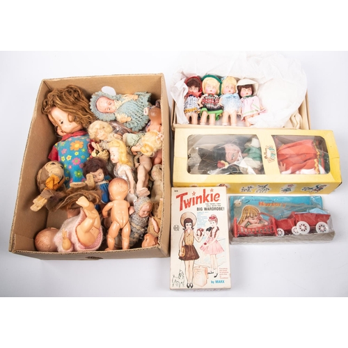 156 - 6x Dolls by various makes and a Grandstand Convertors. Grandstand Motorised Convertors set, Omegatro... 