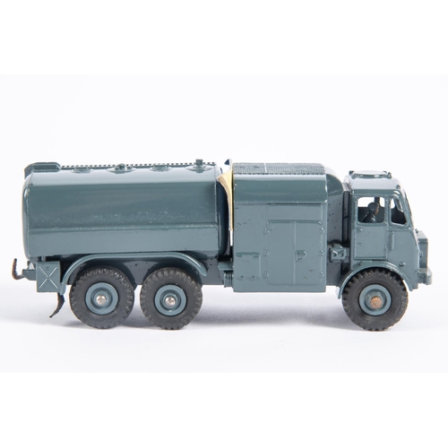 318 - A Dinky Supertoys Pressue Refueller (642). In RAF blue. With driver. Boxed, minor wear. Vehicle VG, ... 