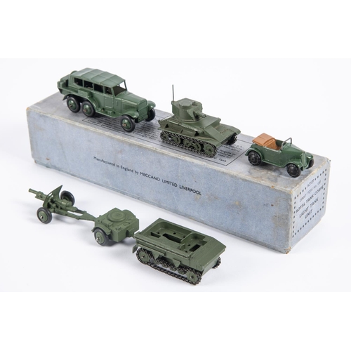 325 - A Dinky Toys Royl Tank Corps - Light Tnk Set (152). Comprising Light Tank 152a, Austin Seven Car 152... 