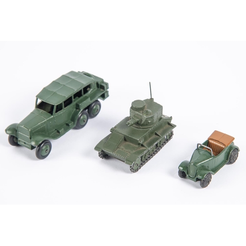 325 - A Dinky Toys Royl Tank Corps - Light Tnk Set (152). Comprising Light Tank 152a, Austin Seven Car 152... 