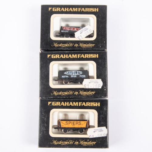 59 - Graham Farrish N gauge train pack. 2 locomotives -a BR class 24 Bo-Bo diesel loco, RN D5013 in lined... 