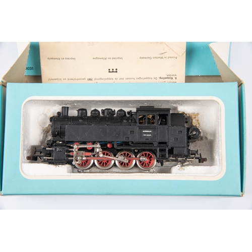 68 - 2 Marklin HO locomotives. DB class 01 4-6-2 tender locomotive, RN01097. Together with a DB class 81 ... 