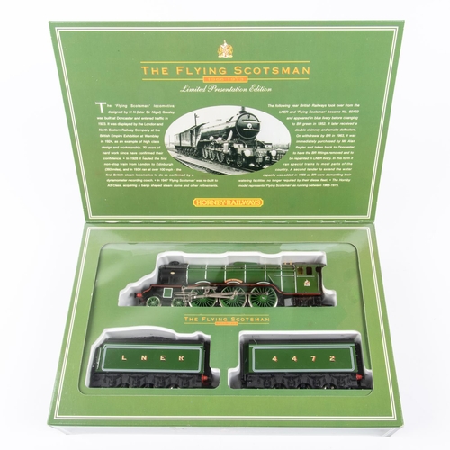 97 - A Hornby Railways The Flying Scotsman Presentation Edition (R075). Class A3 4-6-2 in LNER lined gree... 