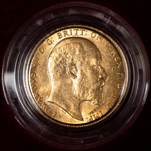 160 - Edward VII AV Sovereign 1902, NEF, in Royal Mint case with 