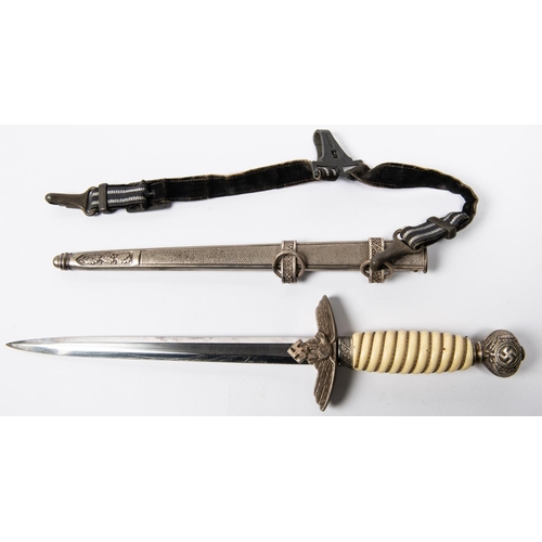 204 - A Third Reich 2nd pattern Luftwaffe officer’s dagger, with faint Weyersberg mark, in its sheath with... 